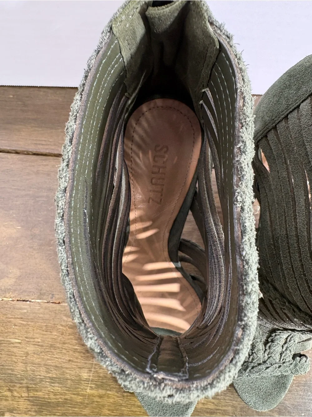 SCHUTZ reasonable offers first